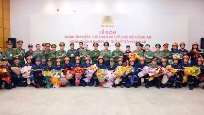Thứ trưởng Lê Văn Tuyến đón Đoàn CNCH Bộ Công an trở về từ Myanmar