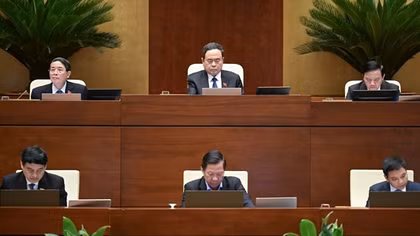 Quốc hội làm việc tuần cuối cùng: Thông qua nhiều nội dung quan trọng và quyết định công tác nhân sự