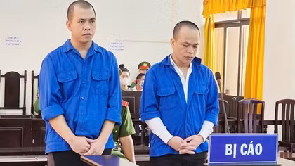 Hai thuyền trưởng lãnh hơn 14 tù vì đưa tàu sang vùng biển nước ngoài đánh cá lậu