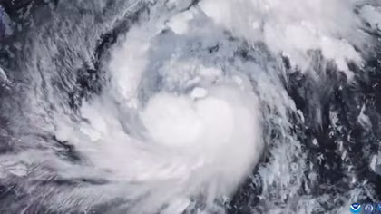Philippines sơ tán 100.000 cư dân tránh siêu bão Fung-wong