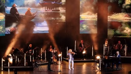 “Secret Garden Live in Vietnam”- cảm xúc và hoài niệm