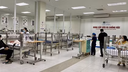 Cảnh báo ngộ độc và tai nạn sinh hoạt ở trẻ em dịp Tết