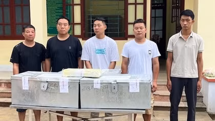 Đội lốt doanh nghiệp vận chuyển 235 kg bạc tinh khiết, trị giá gần 7 tỷ đồng qua biên giới