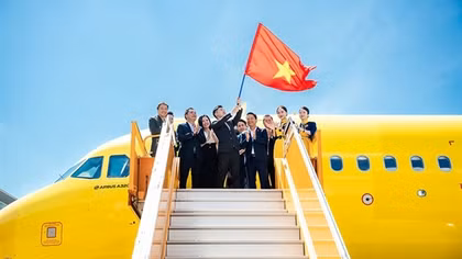 Khát vọng bầu trời và tầm nhìn của Bầu Hiển