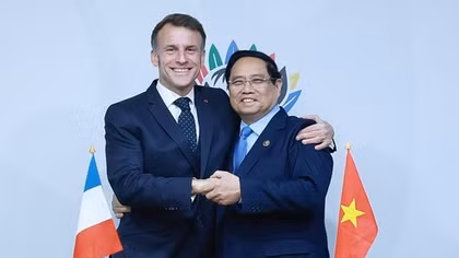 Thủ tướng Phạm Minh Chính gặp Tổng thống Pháp và Tổng Thư ký OECD