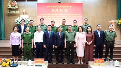 Chung tay xây dựng một xã hội không ma túy trong tương lai gần