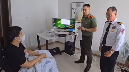 Phá đường dây sản xuất, buôn bán thiết bị điện tử giả mạo các thương hiệu nổi tiếng