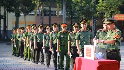 Trường Đại học ANND quyên góp 200 triệu đồng ủng hộ đồng bào lũ lụt