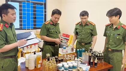 Bài 1: Phanh phui hàng loạt vụ sản xuất thực phẩm chức năng giả chấn động