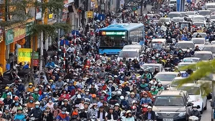 Lãnh đạo Hà Nội nêu phương án chuyển đổi từ xe máy xăng sang xe điện