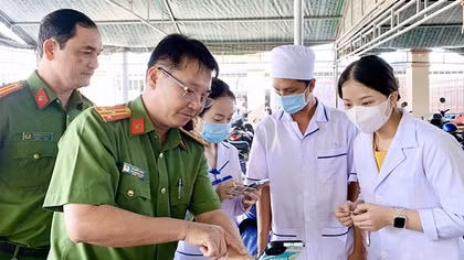 Vận dụng hiệu quả công nghệ số vào khám chữa bệnh