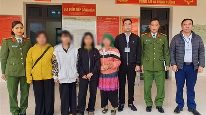 Công an xã kịp thời ngăn chặn 2 học sinh bị dụ dỗ bỏ học đi làm thuê