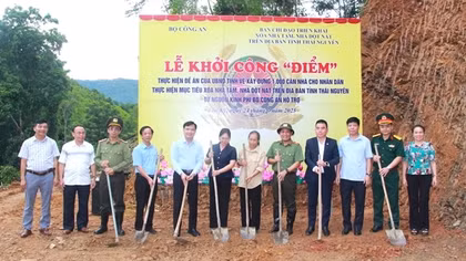 Bộ Công an tổ chức khởi công "điểm", hỗ trợ Thái Nguyên xoá 1.000 nhà tạm