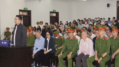 Phiên tòa phúc thẩm xét xử cựu Chủ tịch Tập đoàn FLC Trịnh Văn Quyết lại hoãn thêm 3 tháng