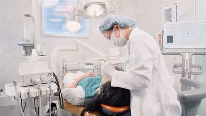 Niềng răng giá rẻ – Bẫy “đổi đời” khiến nhiều người tiền mất, răng lệch