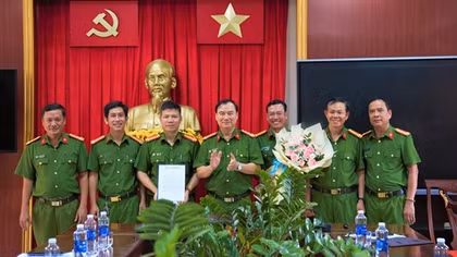 Bắt giữ đối tượng giết người sau 6 giờ gây án, Công an tỉnh Gia Lai được thưởng nóng