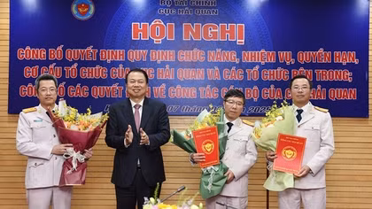 Bỏ cấp tổng cục và lập chi cục khu vực, ngành Hải quan bố trí cán bộ ra sao?