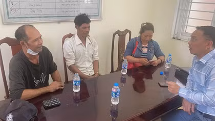 Những người hồi hương từ Thái Lan lên án kẻ lừa đảo vượt biên