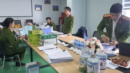 Không khoan nhượng với sản xuất, kinh doanh thuốc, thực phẩm chức năng giả