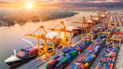 Xuất khẩu: Điểm sáng dẫn dắt tăng trưởng kinh tế
