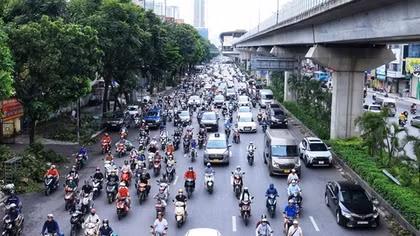 Một số băn khoăn và kiến nghị của người dân trước “giới hạn đỏ” đối với xe chạy xăng dầu ở Thủ đô