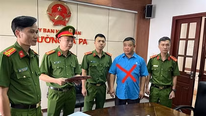 Cựu Chủ tịch UBND phường ở Lào Cai bị khui lộ “ăn” dự án đường nông thôn mới