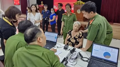 Thu thập mẫu ADN thân nhân liệt sĩ chưa xác định danh tính tại TP Hồ Chí Minh
