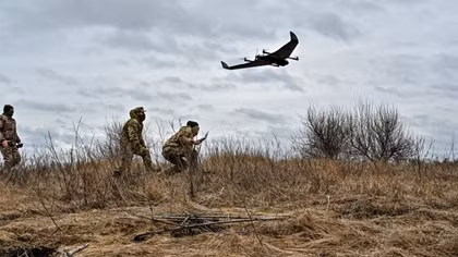 UAV và vũ khí laser: “Vỏ quýt dày có móng tay nhọn”