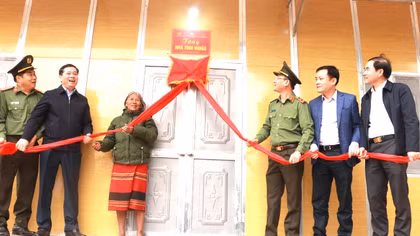 Bộ Công an khánh thành, bàn giao nhà mẫu và khởi công hơn 1.100 căn nhà ở tặng người nghèo
