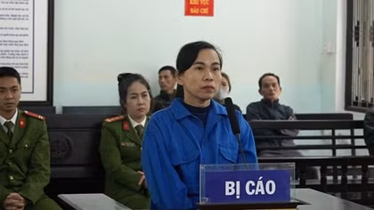 Tuyên phạt “nữ chủ quán” bịa chuyện mượn tiền làm sổ đỏ để chiếm đoạt