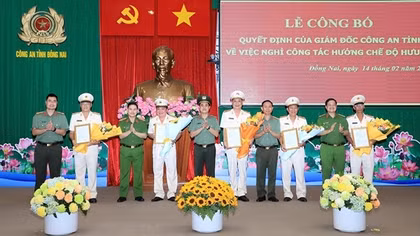 13 lãnh đạo cấp phòng Công an tỉnh Đồng Nai xin nghỉ công tác trước hạn tuổi