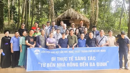Từ bến Nhà Rồng đến Ba Đình