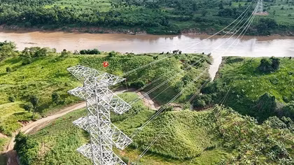 Thấy gì từ việc T&T Group của bầu Hiển thần tốc hoàn thành đường truyền tải điện từ Lào về Việt Nam?