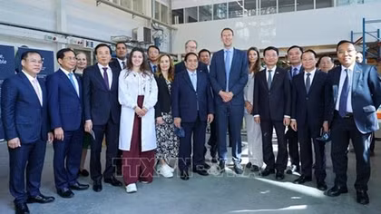 Thủ tướng Phạm Minh Chính làm việc với Phòng thí nghiệm hạt nhân của Viện Nghiên cứu Hoàng gia Thụy Điển
