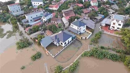 Bắc Ninh: Hơn 700 hộ dân xã Tiên Lục vẫn bị cô lập do mưa lũ