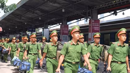 CSCĐ Đông Nam TP Hồ Chí Minh hành quân ra Thủ đô phục vụ Lễ kỷ niệm 80 năm Quốc khánh
