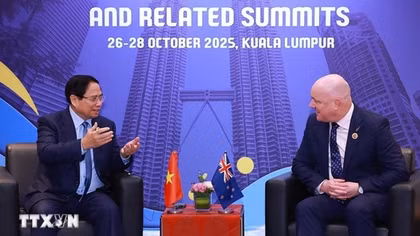 Thủ tướng Phạm Minh Chính gặp lãnh đạo các nước nhân Hội nghị Cấp cao ASEAN
