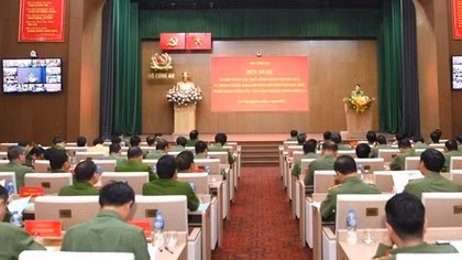 Tiếp tục đảm bảo tốt an ninh, phục vụ phát triển kinh tế, xã hội của đất nước
