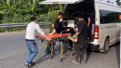 Công an xã kịp thời hỗ trợ thai phụ bị tai nạn giao thông đi cấp cứu
