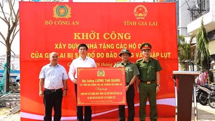 Ấm lòng những lá thư cảm ơn gửi từ người dân vùng lũ Gia Lai