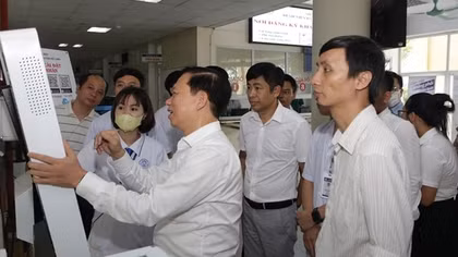 Hà Nội tăng tốc triển khai bệnh án điện tử