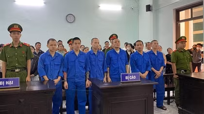 Tổ chức sử dụng, mua bán ma túy trong quán bar, nhóm bị cáo lãnh 44 năm tù