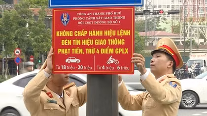 Công an TP Huế xử phạt hơn 1.200 trường hợp vi phạm giao thông trong 1 tháng