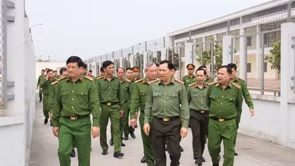 Thứ trưởng Lê Văn Tuyến kiểm tra công tác đặc xá tại tỉnh Quảng Ninh