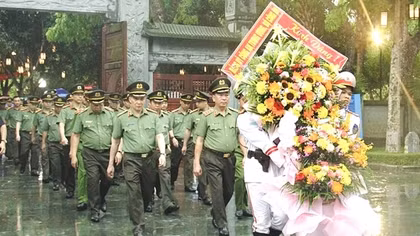 Đảng uỷ Công an Trung ương, lãnh đạo Bộ Công an dâng hương tại Khu di tích Quốc gia đặc biệt Kim Liên