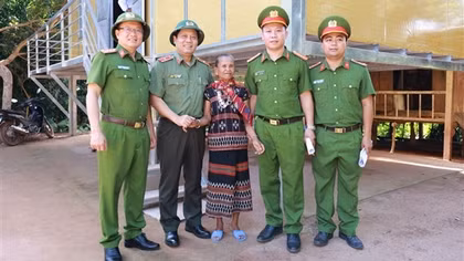 Quyết tâm cao, nỗ lực lớn, hành động khẩn trương xoá nhà tạm, nhà dột nát tại Quảng Trị