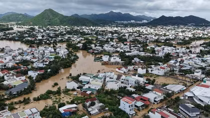 Biển Đông chuẩn bị đón bão số 16