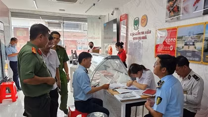 Xử phạt 3 cửa hàng thuộc Công ty chăn nuôi C.P. Việt Nam 105 triệu đồng
