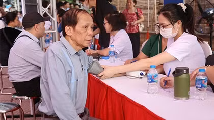 Hút thuốc lá gây tăng huyết áp