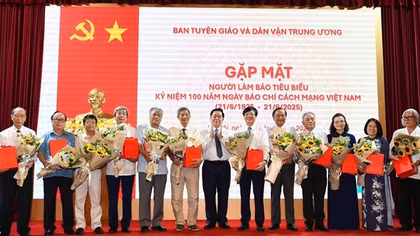 Tri ân, tôn vinh các nhà báo lão thành, người làm báo tiêu biểu
